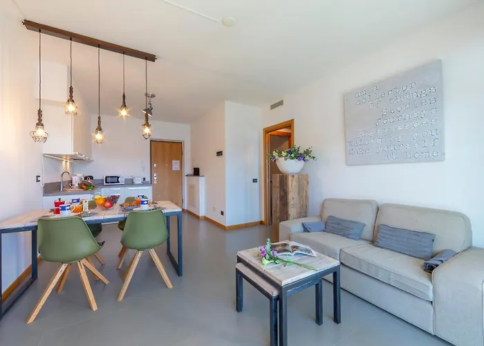 Degli Oleandri 2a Apartment *